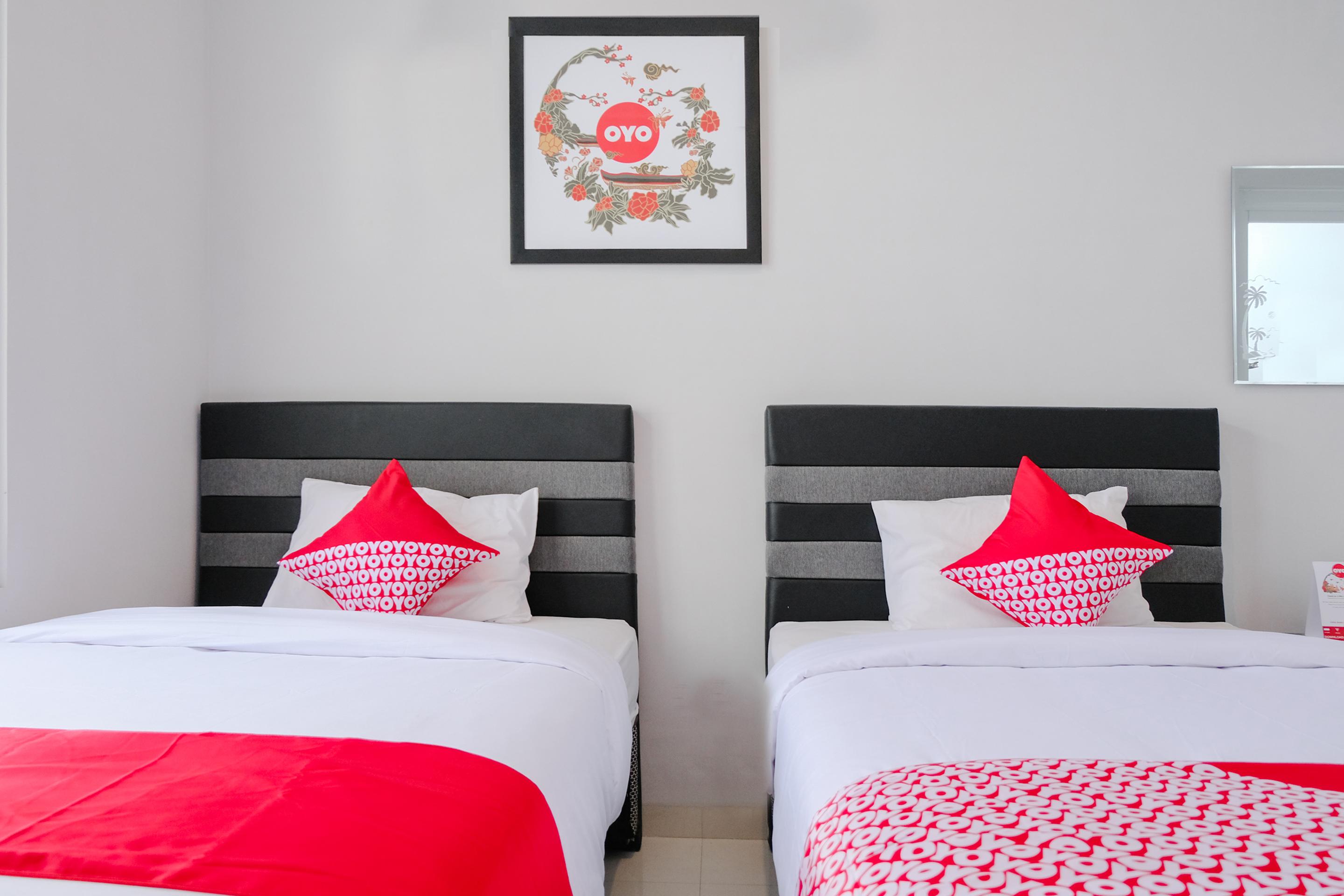 Super Oyo 995 Alice'S Homestay Syariah Jembel Eksteriør bilde